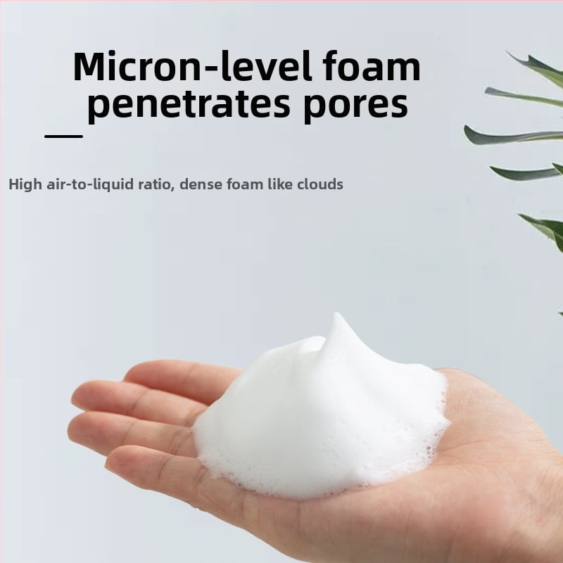 Peni dávkovač mydla – ručné stlačenie, ABS+PETG, vstrekovacie formovanie, moderný minimalistický štýl, hmotnosť 0.5
