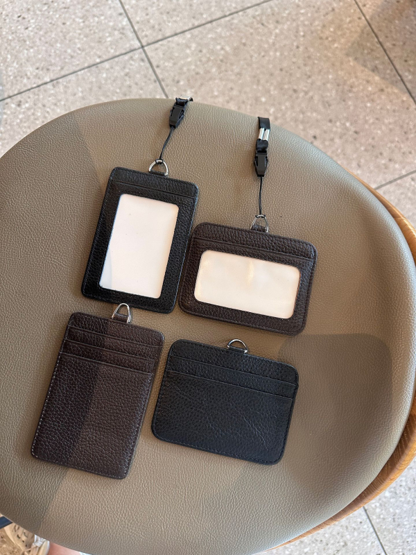Moterų kaklo kortelių laikiklis iš tikros odos – apsauga nuo vagysčių, gatvės stilius, Depurny, 2025 m. pavasaris