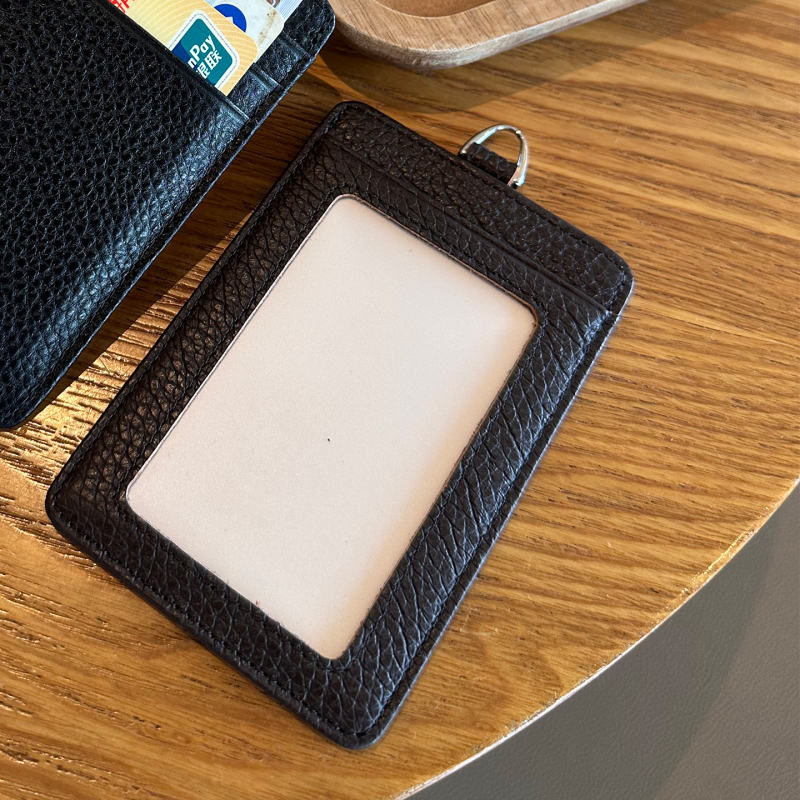 Moterų kaklo kortelių laikiklis iš tikros odos – apsauga nuo vagysčių, gatvės stilius, Depurny, 2025 m. pavasaris