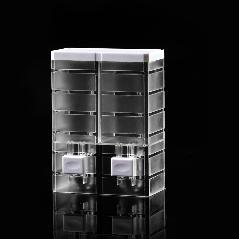 Τοίχου διπλού κεφαλιού χειροκίνητος διανομέας σαπουνιού • Υλικό: PP+PS • Διαδικασία: έγχυση χύτευσης • Στυλ: μοντέρνα απλότητα • Λειτουργία: πάτημα με το χέρι