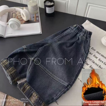 Detské denimové nohavice – rovný strih, voľná noha, stredný pás s elastickým pásom, bavlna 71–80%, jemné spracovanie (Denim; Bavlna 71–80%; Rovný strih; Stredný pás; Jemné spracovanie)