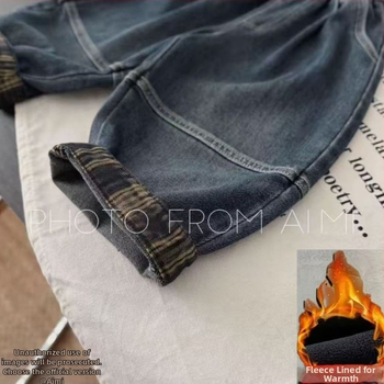 Detské denimové nohavice – rovný strih, voľná noha, stredný pás s elastickým pásom, bavlna 71–80%, jemné spracovanie (Denim; Bavlna 71–80%; Rovný strih; Stredný pás; Jemné spracovanie)