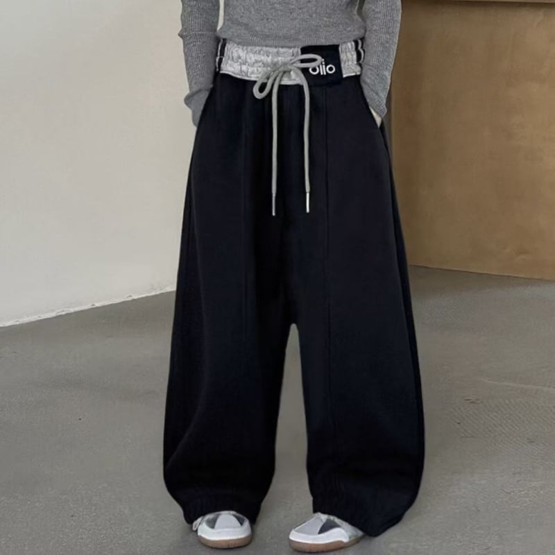 Dječje hlače - poliester tkanina s 50% pamuka, nježno obrađene, uzorak prugasti i slova, zimska odjeća (50% pamuka; poliester; nježno obrađene; prugasti i slova; zima)