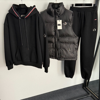 Trojdielny nohavicový kostým: mikina s kapucňou, nohavice s elastickým pásom | Vzor: Potlač; Horný štýl: Mikina; Dĺžka rukáva: Dlhý rukáv; Hlavný materiál: Bavlna; Hlavný materiál zložka 2: Vlna