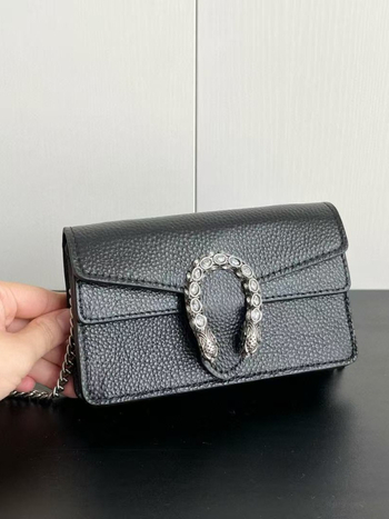 Kožená mini vintage crossbody taška s teľacou kožou, veko zatvorenie, vrecko na telefón