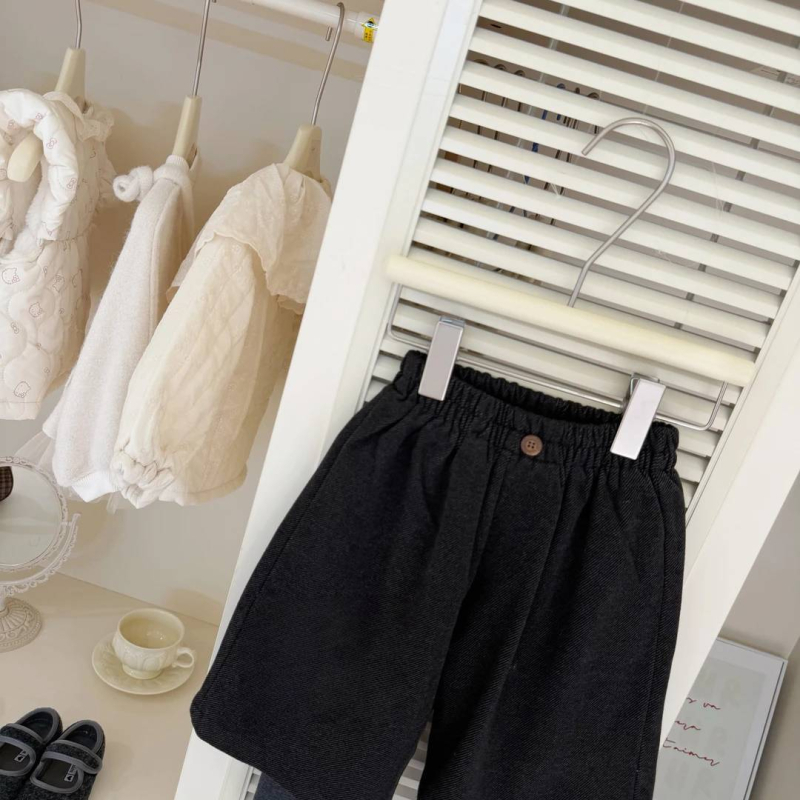 Dječje hlače, korejskog stila ravnog kroja, flis podstava, točkasti uzorak, 90% pamuka