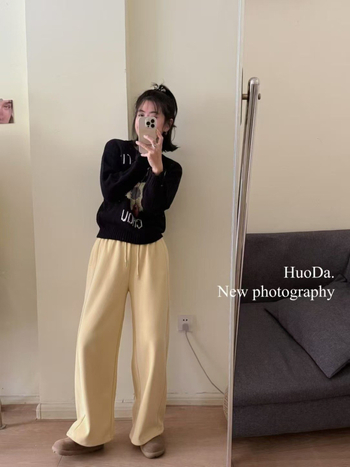 Памучни дамски спортни панталони с висока талия, свободна кройка, микроеластичност, плетена материя