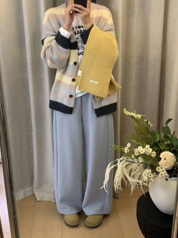 Памучни дамски спортни панталони с висока талия, свободна кройка, микроеластичност, плетена материя