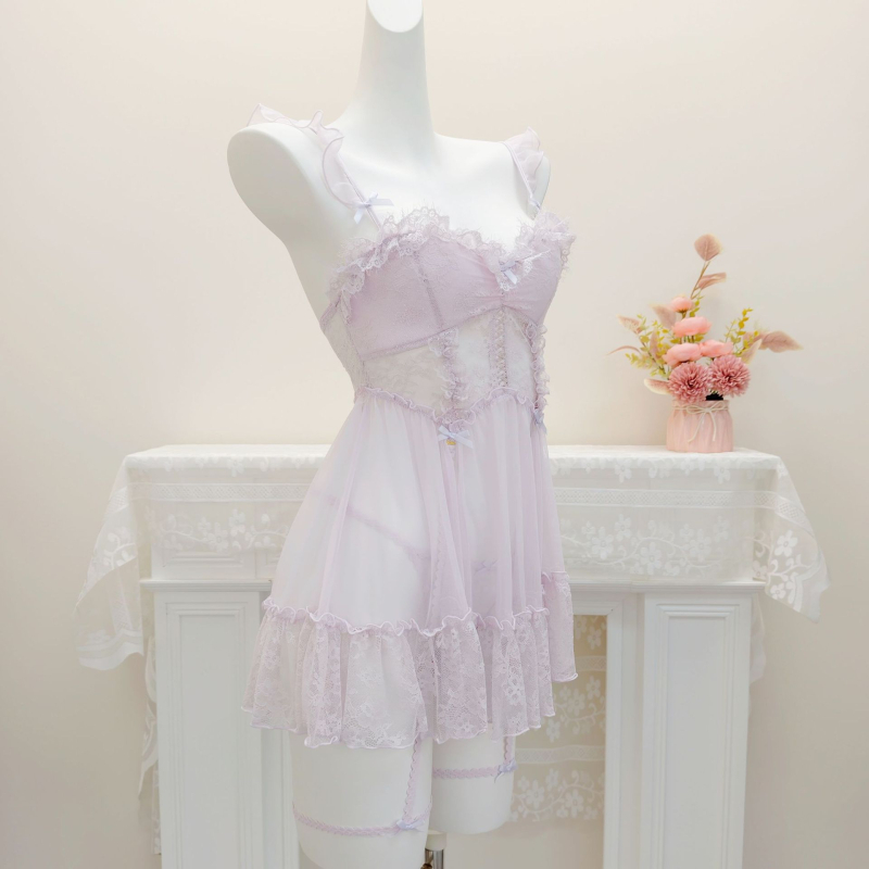 Κομψό νυχτερινό φόρεμα σε γαλλικό στυλ με διάφανη δαντέλα, πολυεστέρας, υπερ-λεπτό ύφασμα 81-100 g/m², κυκλοφορεί φθινόπωρο 2025