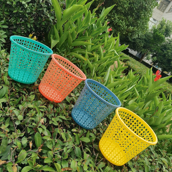 Šiukšlių dėžė su išpjovomis, be dangtelio, plastikinė, 6 L, namų naudojimui