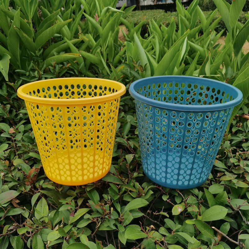 Šiukšlių dėžė su išpjovomis, be dangtelio, plastikinė, 6 L, namų naudojimui