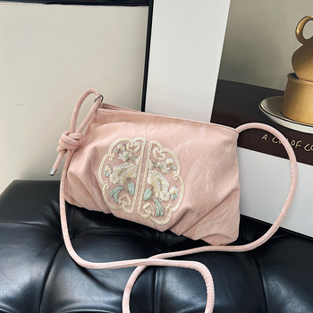 Crossbody válltáska, városi minimalist stílus, PU bőr, horizontális négyzet alakú forma, cipzár, szintetikus bélés