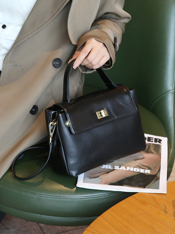 Ženska torbica od prave kože, crossbody, stil kuvert, horizontalni kvadratni oblik, zatvaranje zipom, unutarnji džepovi: zip, džep za telefon, ID džep, podstava od poliester-bomxba, jedan remen, za svakodnevnu upotrebu