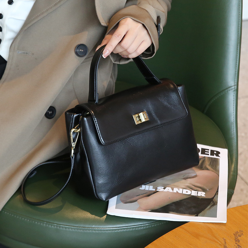 Ženska torbica od prave kože, crossbody, stil kuvert, horizontalni kvadratni oblik, zatvaranje zipom, unutarnji džepovi: zip, džep za telefon, ID džep, podstava od poliester-bomxba, jedan remen, za svakodnevnu upotrebu