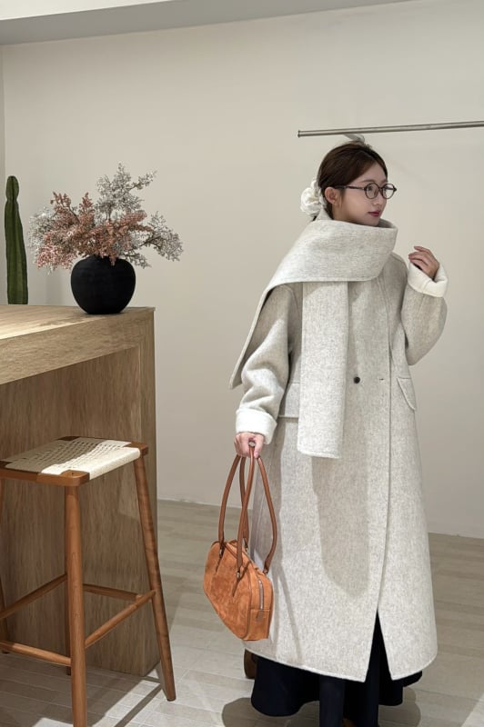 Дамски палто от вълна, реверсивно, дълго, свободен силует, кръгла яка, двойно закопчаване, ръчна шевна работа