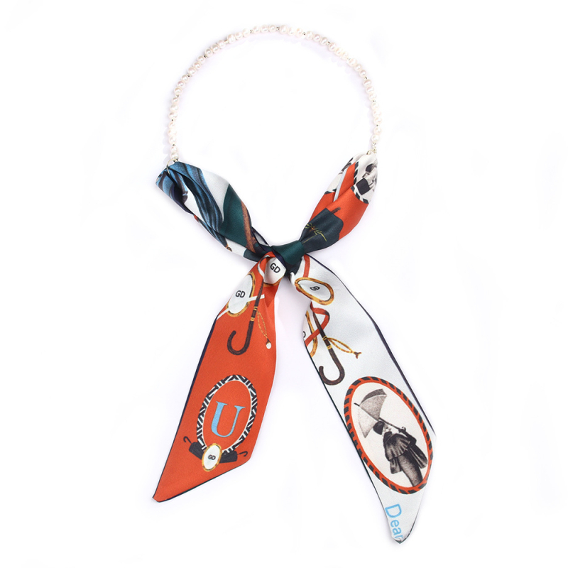 Skarelė kaklui su geometriniu raštu, medžiaga: poliesteris, pamušalas: poliesteris, spauda, šiuolaikinis stilius (Prekės ženklas: Nimei; Medžiaga: poliesteris; Raštas: geometrinis; Apdorojimas: spauda; Pamušalas: poliesteris)