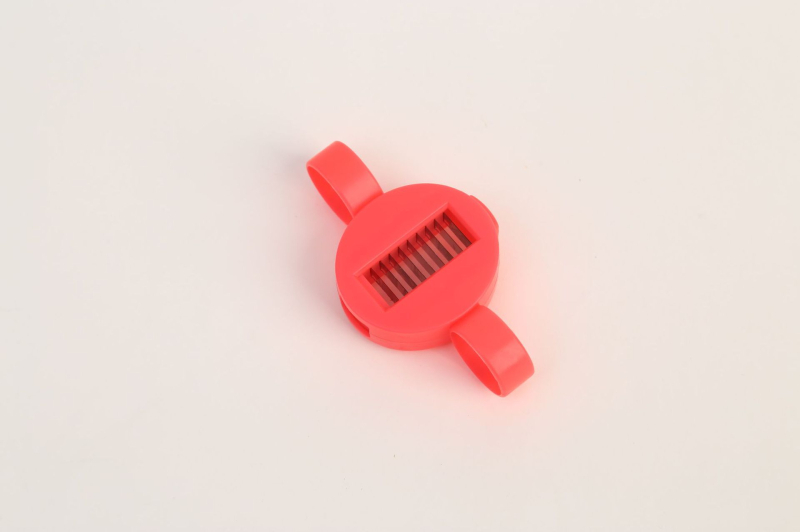 Többcélú zöldségvágó reszelő és vágó funkciókkal, hordozható konyhai eszköz, logó testreszabható