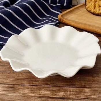 Bijeli porcelanski tanjur oblika lotosovog lista, moderna posuđa za restorane i hotele