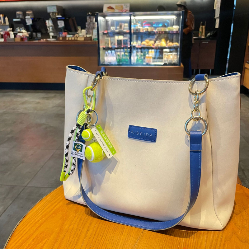 Love akrilni ključić za torbu, Tenis serija, pleteni konopac, sladak stil