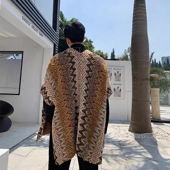 Етно стил плащ-шал с джобове, памук твил, warp-knit, ширина 85 см, модел цветна клетка, запазва топлината, за зима и есен