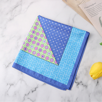 Kabatas lakatiņš ar ģeometrisku rakstu, brīvā stila, poliestera šķiedras audums, pavasaris 2024