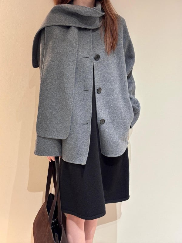Дамско палто от вълна – средна дължина, шал-яка, реглан ръкави, свободен крой, едноредово закопчаване, едноцветно