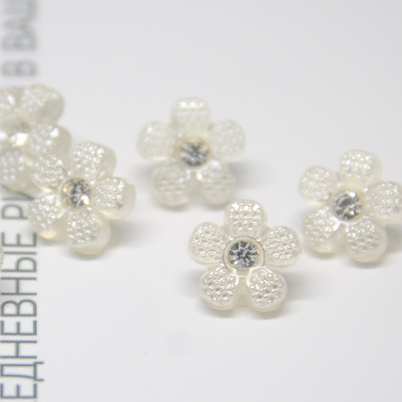 Nasturi din acril cu strasuri - nasturi florali semi-transparenți pentru haine de copii