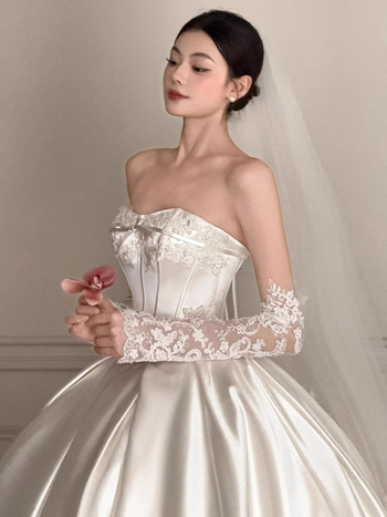 Rochie de mireasă din satin de poliester, cu trenă, mâneci lungi, fustă lungă, talie medie