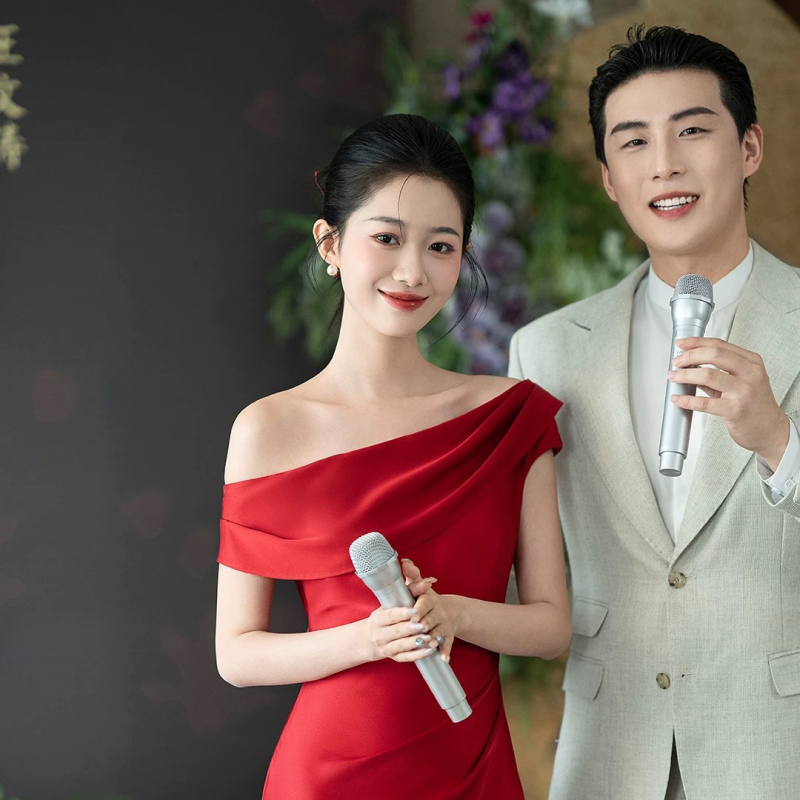 Esküvői ruha, magas derekú szabás, puffos ujjak, rövid szoknya, poliészter anyag