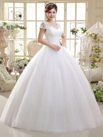 Δαντελένιο νυφικό, 80% πολυεστέρας / 20% πολυπροπυλένιο, μανίκια 3/4, σιλουέτα πριγκίπισσα, μέση στη μέση