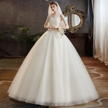 Hosszú esküvői ruha pánt nélküli, Francia erdő ihletésű, könnyű, hálós külső anyag; Poliészter 80%, Len 10%, Acetát 5%, Belső bélés 10%