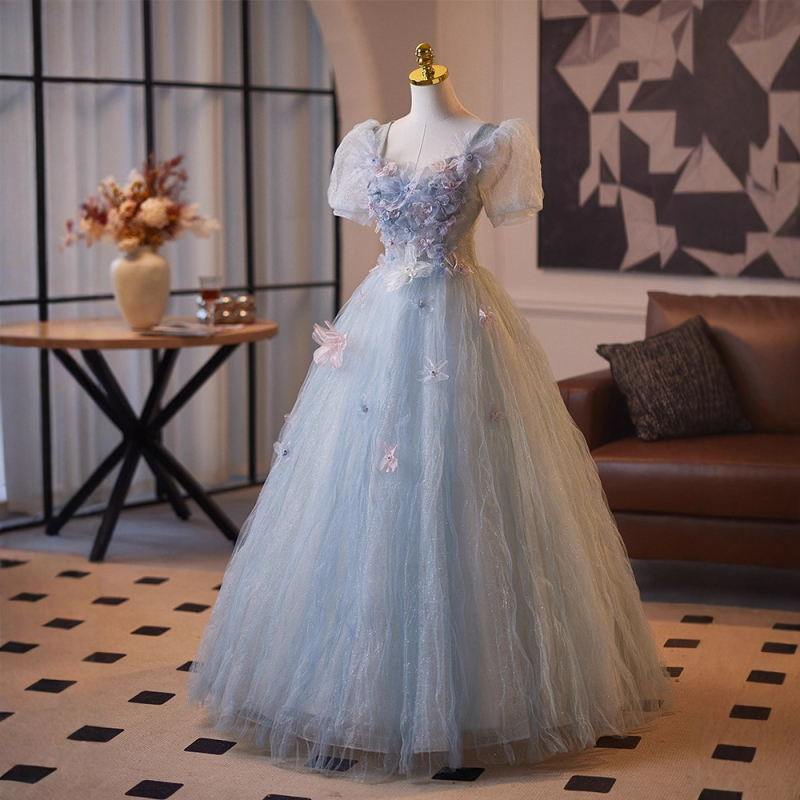 Estélyi ruha hercegnő-stílusú, magas derék, hosszú szoknya, hercegnő ujjak, poliészter 30-50% tartalom