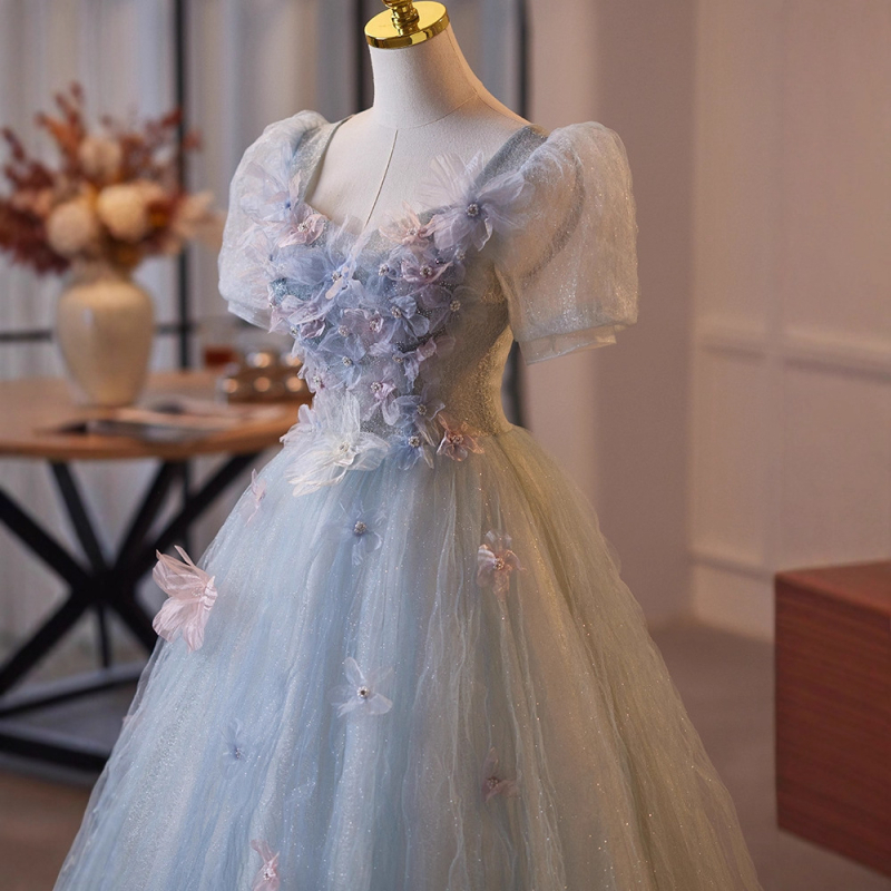 Estélyi ruha hercegnő-stílusú, magas derék, hosszú szoknya, hercegnő ujjak, poliészter 30-50% tartalom