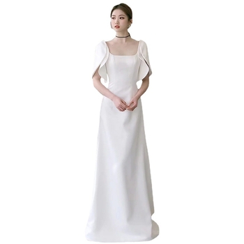 Heburn-stílusú könnyű francia szatén esküvői ruha, háromnegyedes ujjal, hosszú szoknya, középmagas derék, poliészter anyag (70–80%)