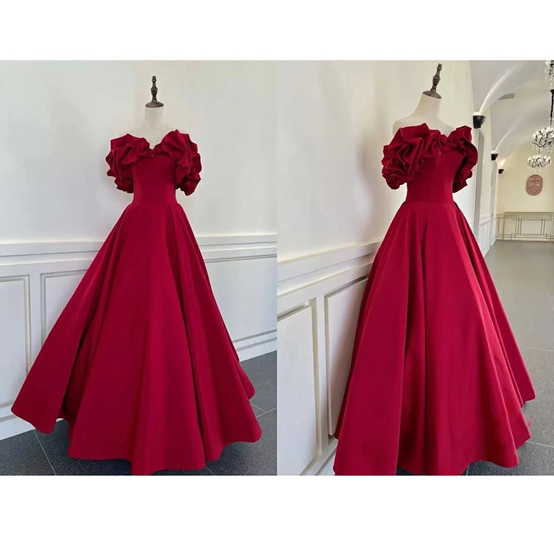 Egyrészes estélyi ruha, hercegnői uszállyal, hosszú ruha, középmagas derekú, poliészter