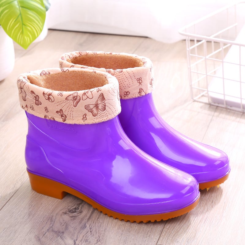 Moteriški lietaus batai, plastikinė viršutinė dalis, trumpas vamzdelis, plokščias kulnas, standartinis storis, išleisti 2022 m. rudens