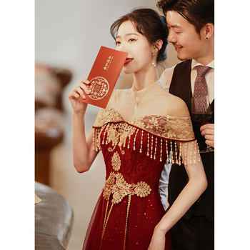 rochie de mireasă talie înaltă, mâneci 3/4, fustă lungă, siluetă prințesă