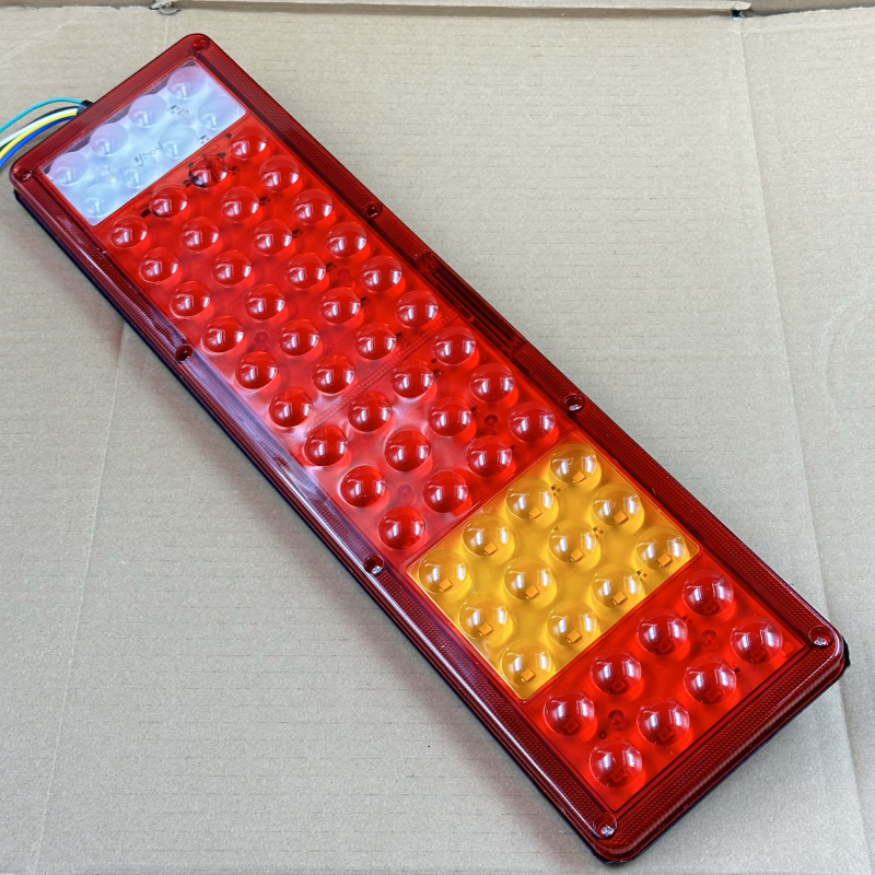 LED stražnja svjetiljka za kamion, 24V, LED izvor svjetla, vijek trajanja 20000 h, Dio Tb-778100178495