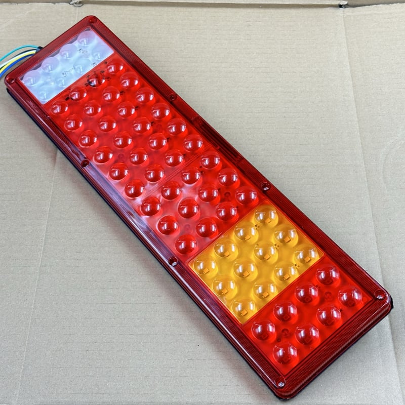 LED stražnja svjetiljka za kamion, 24V, LED izvor svjetla, vijek trajanja 20000 h, Dio Tb-778100178495