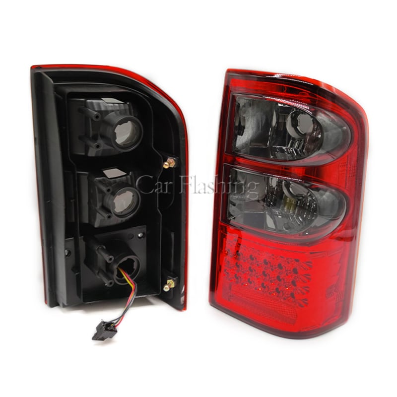 Lampa spate LED pentru Nissan Patrol Y61 (1998-2004) – construcție ABS+LED, 12V, 5W, 500 lm