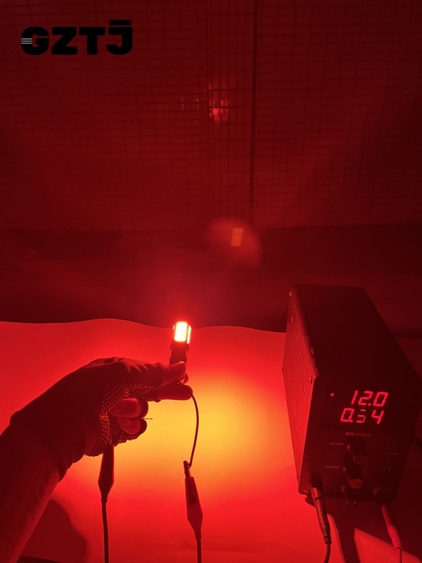 Automobilio LED stabdymo lemputė 1156/1157/T20/S25, 2835 SMD, 12-24V, 1320 lm, 80 000 val.