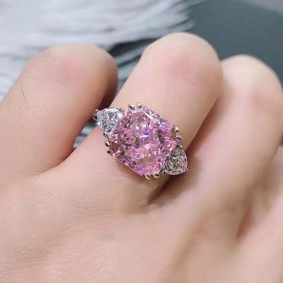 Podešavajući otvoreni prsten s princess cut ametistom i cirkonijem, osam srca i osam strijela
