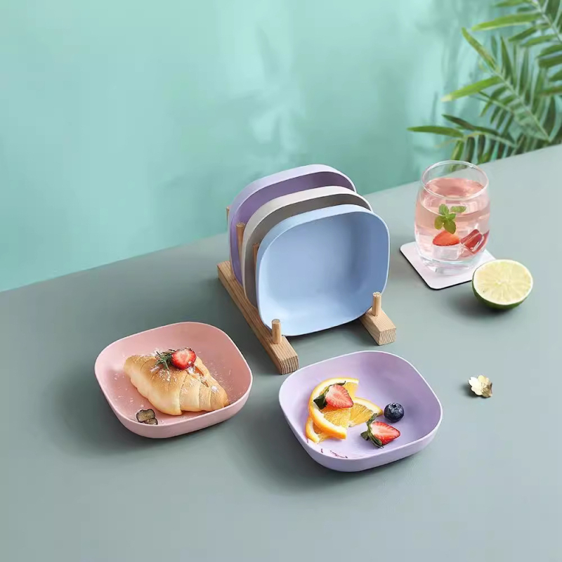 Чиния - квадратна, от пшеница, с печатно лого, неподходяща за микровълнова