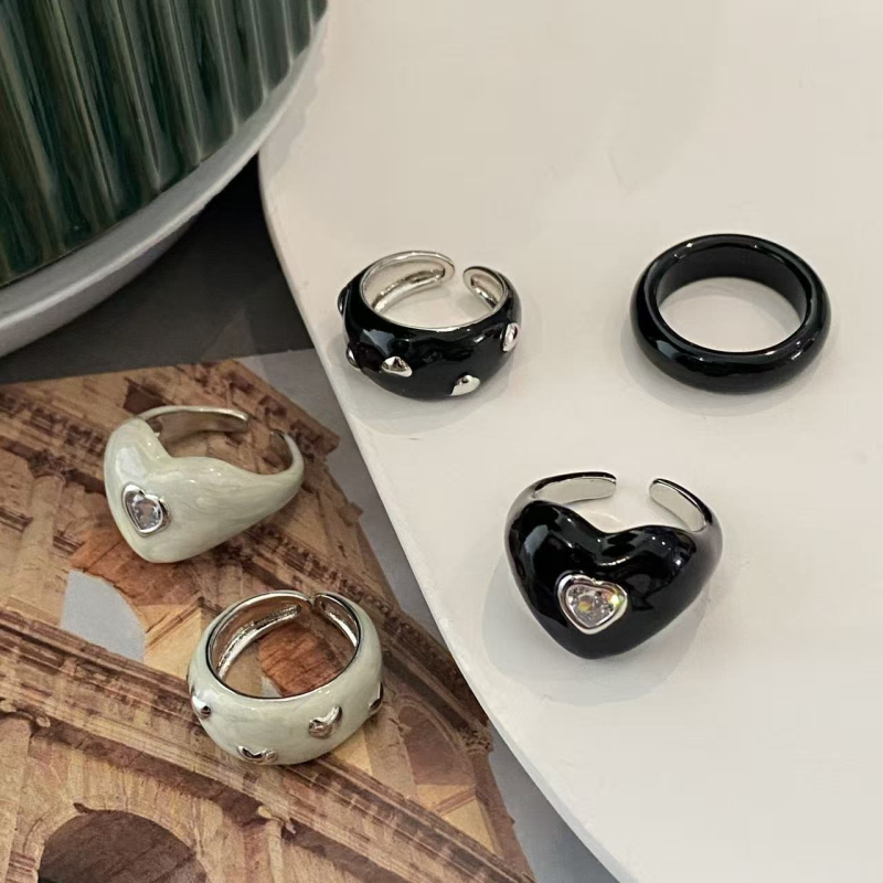 Gyűrű – szívcsepp design, ötvözet, geometriai forma, elektroplattázott felület, mutatóujjra