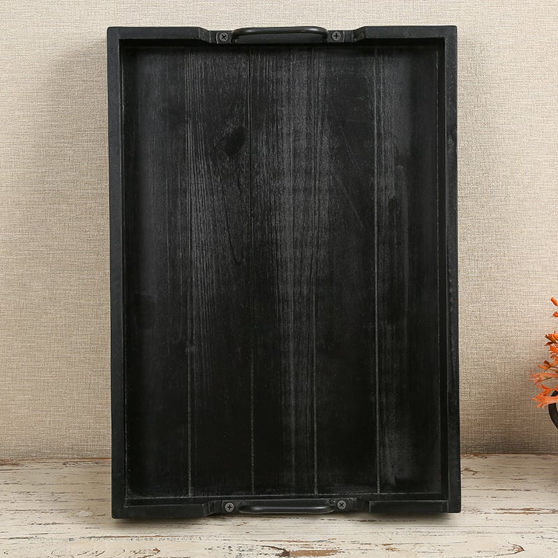 Tavă de servire din lemn cu mânere metalice, dreptunghiulară, suprafață lucioasă, potrivită pentru hoteluri și uz casnic; posibilitatea personalizării logo-ului