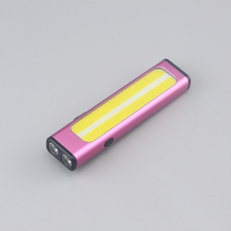 Prijenosna plosnata COB LED baterijska svjetiljka – magnetsko držanje, dugi domet snopa, punjiva s punjačem, tijelo od aluminijske legure, trajanje baterije 3–7 sati