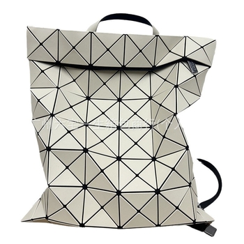 PVC anyagú hátizsák, 20-35 L kapacitás, 11 hüvelykes laptophoz illeszkedik, ergonómikus hátsó panel