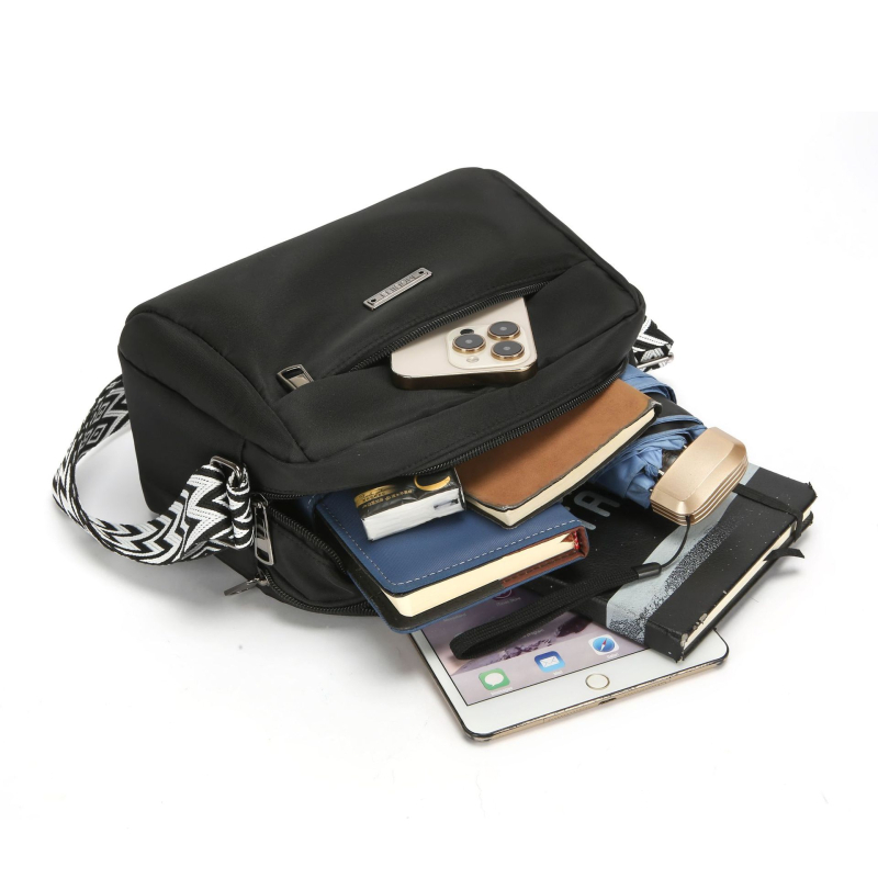 Ženska crossbody torba od najlona; horizontalni kvadratni oblik; zatvarač; Oxford podstava; laminirani unutarnji džep