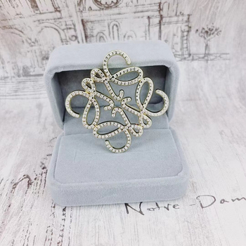 Broš od legure s dijamantnim završnim slojem, digitalni stil, unisex