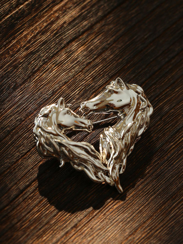 Broșă din cupru placat cu aur, cap de cal zodiac, motiv inimă, stil retro, accesoriu pentru femei